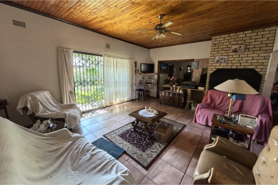 5 Bedroom Property for Sale in Hadison Park Northern Cape